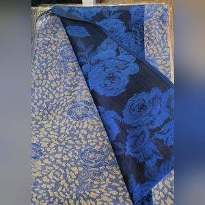 Women's new Pashmina "Black with blue" roses and cheetah print scarf. Tassles